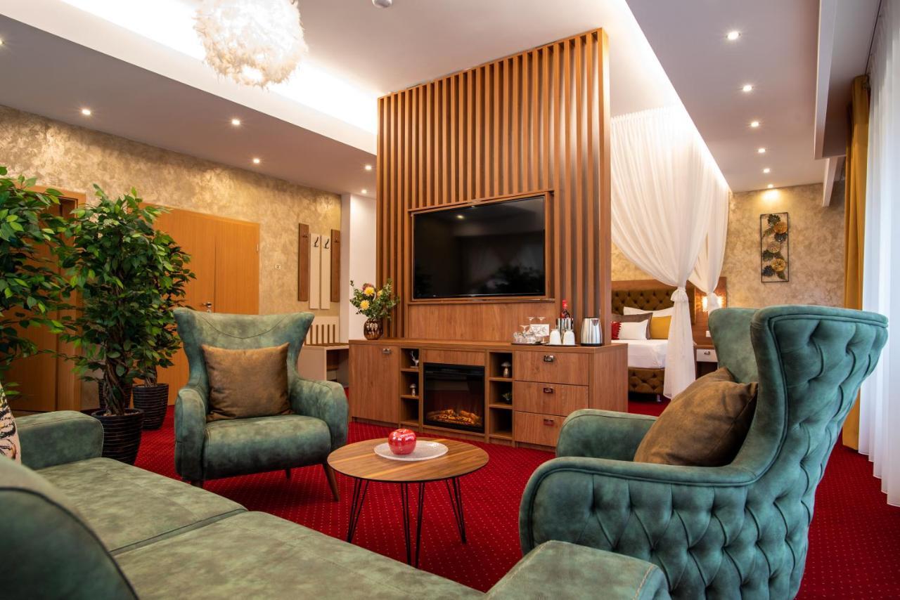 Vila Simonte Poiana Brasov Hotel Екстериор снимка